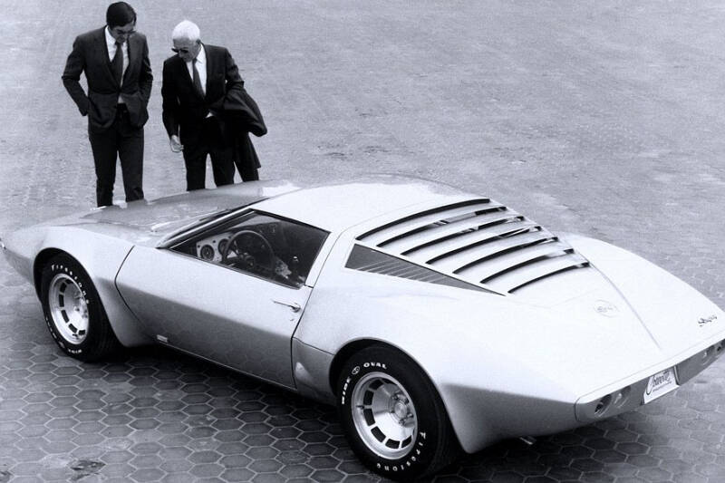 Среднемоторный, алюминиевый, полноприводный: каким мог стать Chevrolet Corvette в 60-х &ndash; 70-х