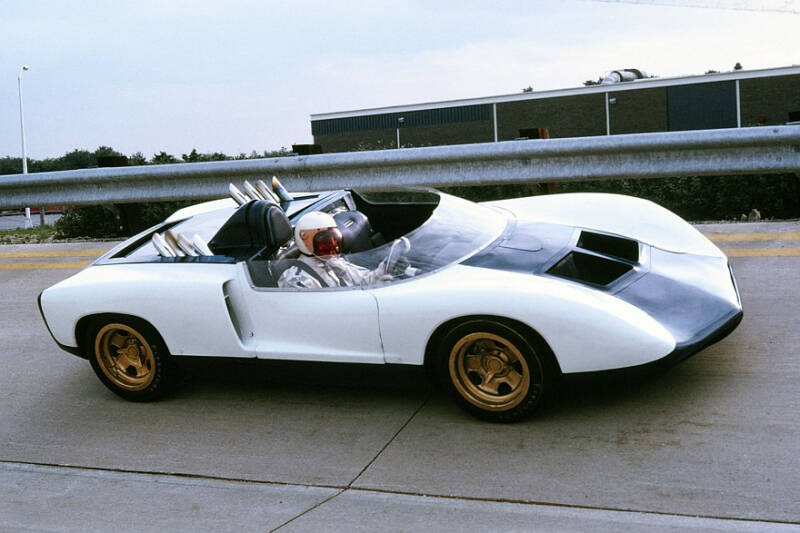 Среднемоторный, алюминиевый, полноприводный: каким мог стать Chevrolet Corvette в 60-х &ndash; 70-х