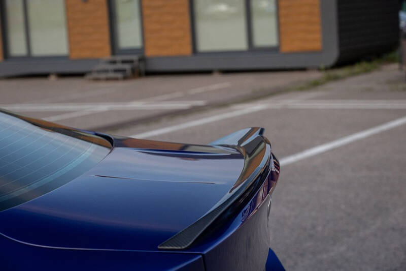 Карбоновый кардан, 460 сил и хлипкая подвеска: опыт владения BMW M4 CS I F82