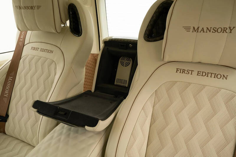 Золотой кирпич: уникальный удлинённый &laquo;гелик&raquo; от Mansory с 900-сильным V8