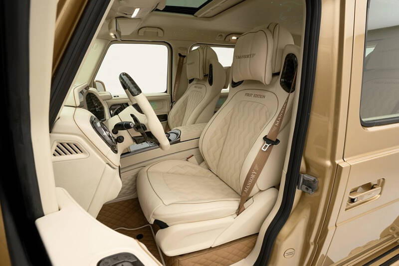 Золотой кирпич: уникальный удлинённый &laquo;гелик&raquo; от Mansory с 900-сильным V8